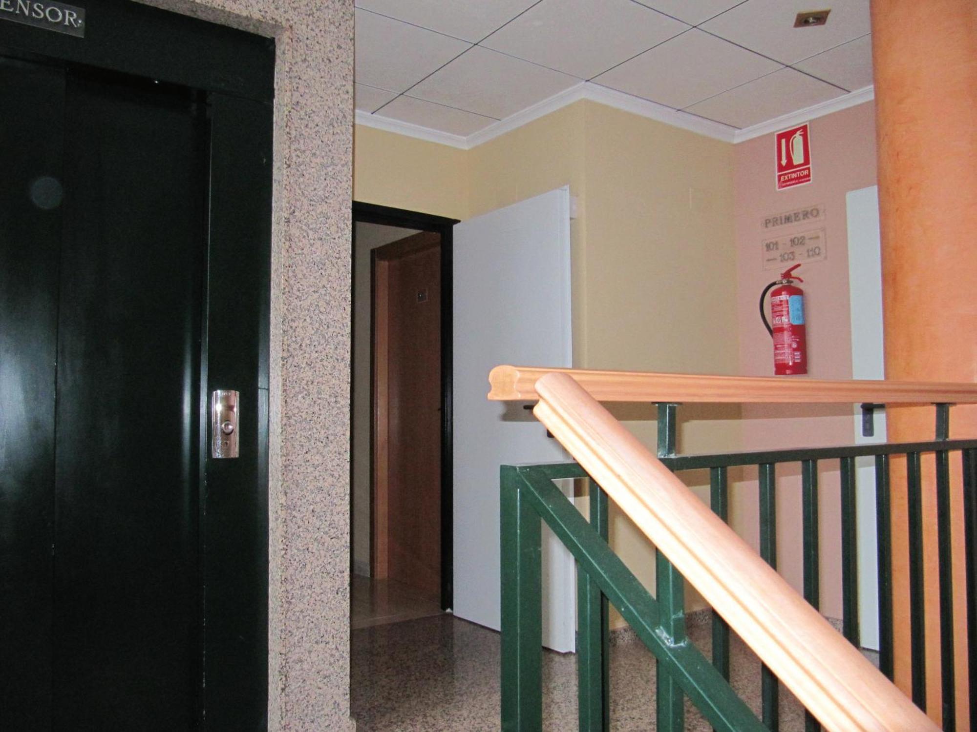 Hostal Meseguer El Altet Buitenkant foto